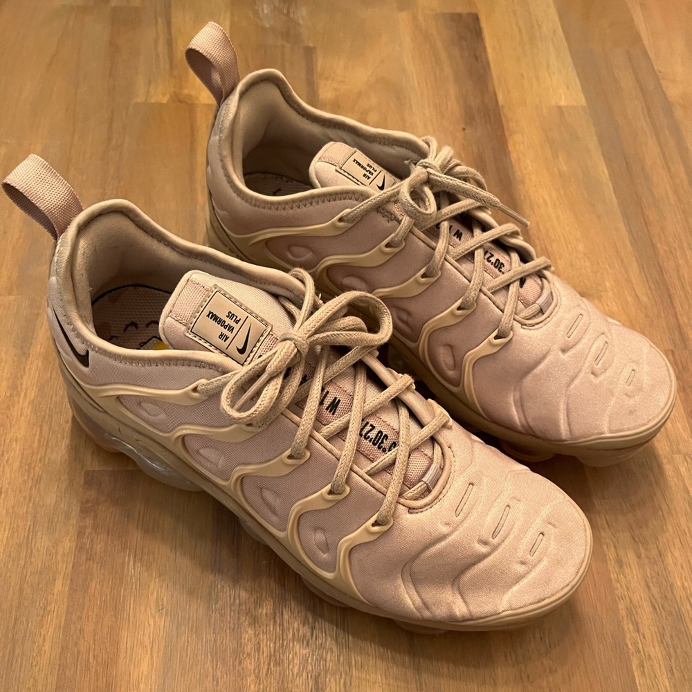 Nike Vapor max plus string/desert gum